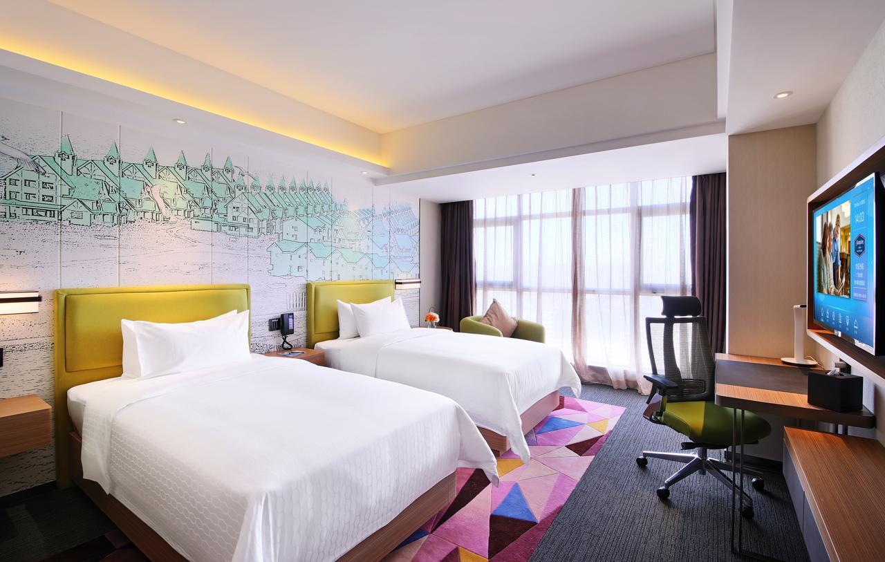 Hampton By Hilton Beihai Bagian luar foto