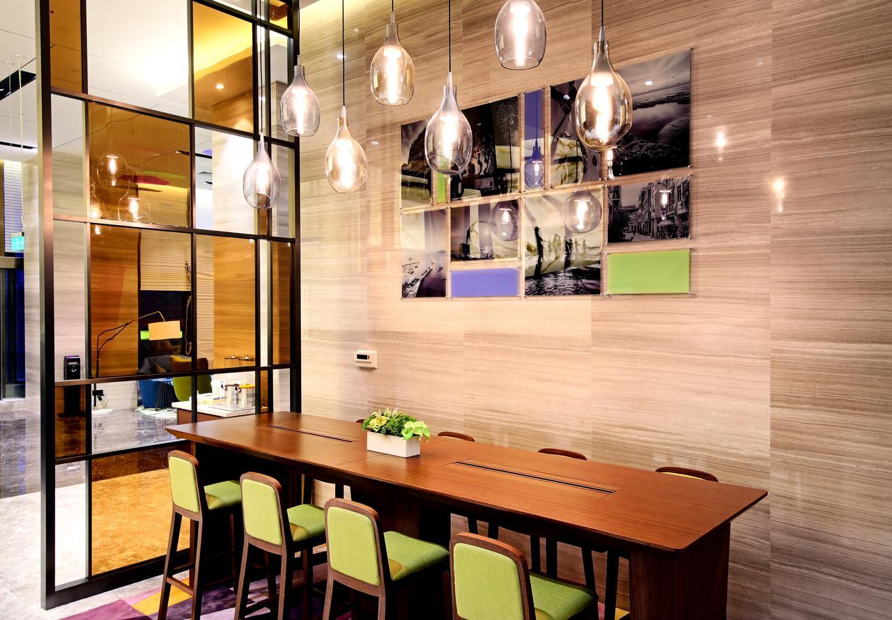 Hampton By Hilton Beihai Bagian luar foto